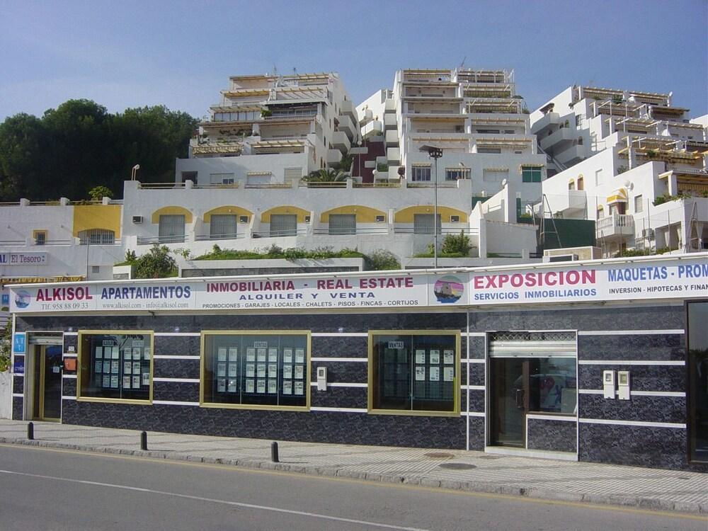 Apartamentos Alkisol Velilla-Taramay Exterior photo